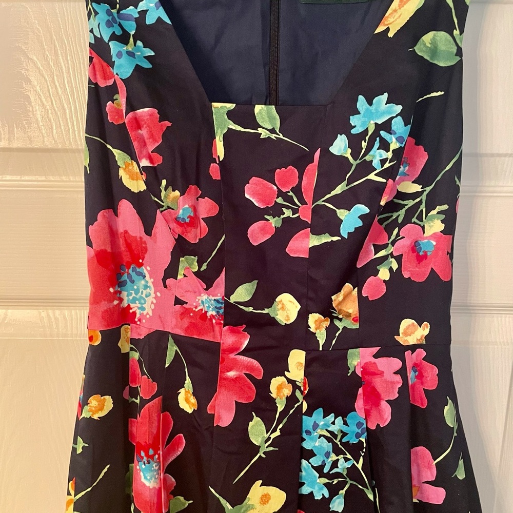 Beautiful Ralph Lauren dress - Picture 2 of 4